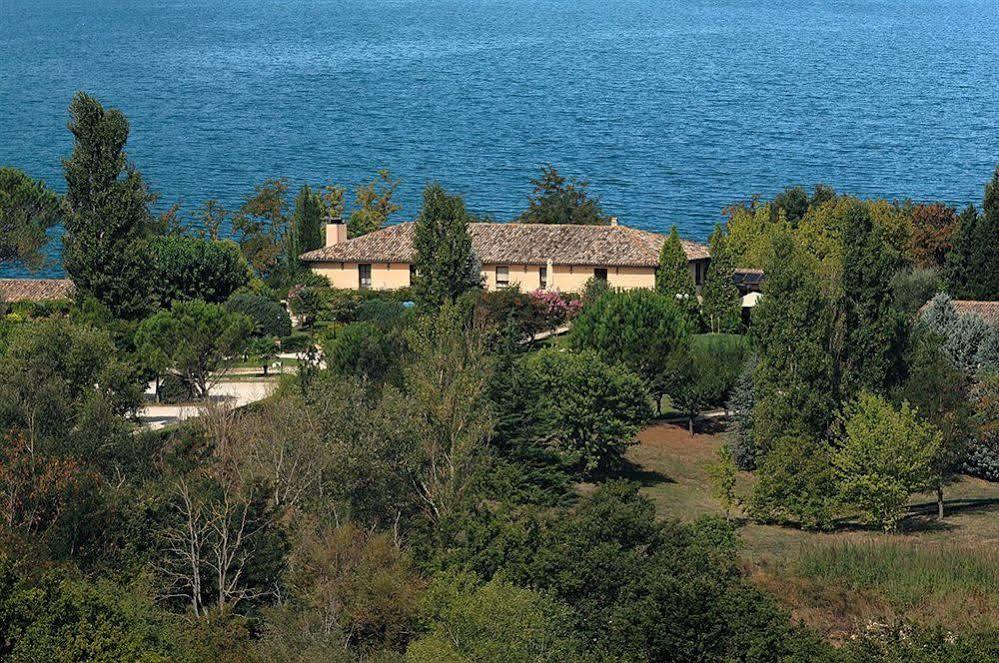 La Penisola Hotel Baschi Kültér fotó